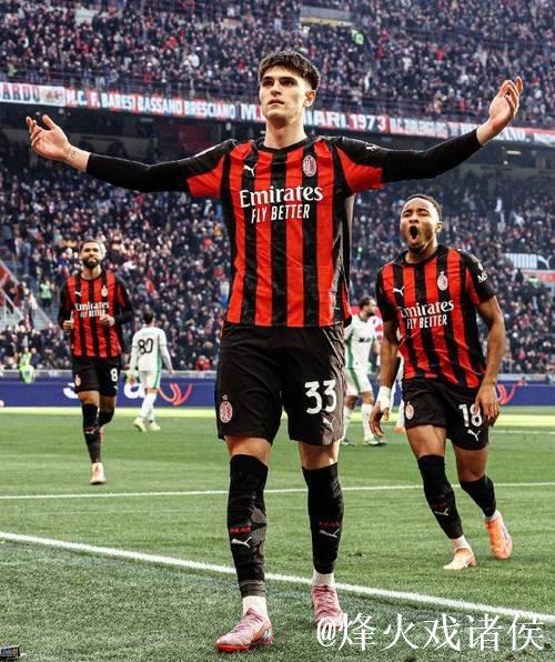 小将双响比肩马尔蒂尼，拉比奥特抢攻葬送胜局，AC米兰2-2萨索洛