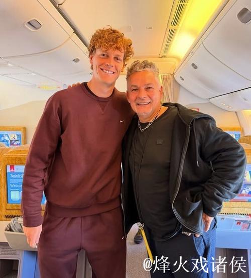 巴乔飞机上偶遇辛纳名宿一句“现象级”,背后藏着体育的温度和野心 巴乔飞机上偶遇辛纳名宿一句“现象级”,背后藏着体育的温度和野心